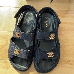 Chanel 21A dad sandals